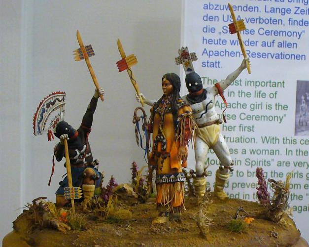 Vig_Indianische_Tanzgruppe_238_b.JPG