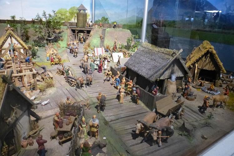 Haithabu_8757.jpg - CREATOR: gd-jpeg v1.0 (using IJG JPEG v62), quality = 90