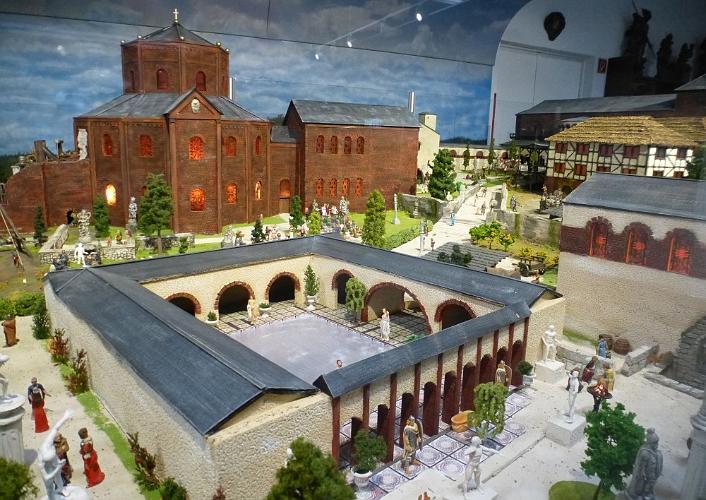 Pfalz_zu_Aachen_8920.jpg - CREATOR: gd-jpeg v1.0 (using IJG JPEG v62), quality = 90