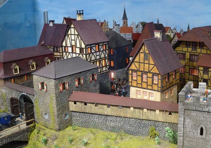 Thurn_und_Taxis_8357.jpg - CREATOR: gd-jpeg v1.0 (using IJG JPEG v62), quality = 90