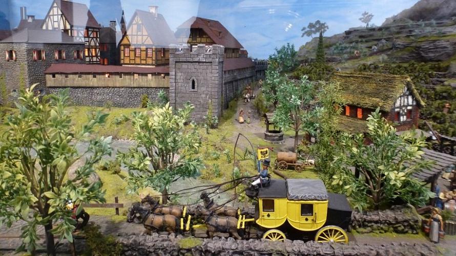 Thurn_und_Taxis_8394.jpg - CREATOR: gd-jpeg v1.0 (using IJG JPEG v62), quality = 90