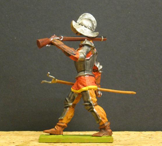 007.4_gehender_spanischer_Musketier.jpg