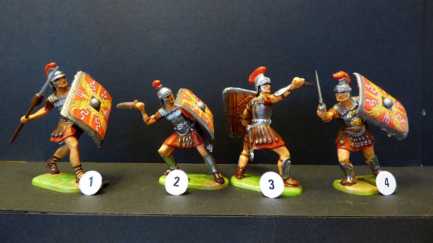 Rom_001_Fusser.JPG - Jede Figur 10 Euro