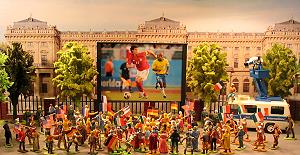 fl016_Grossbildschirm