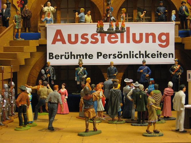 Figurenland_Ausstellung_im_Rittersaal_1320.JPG